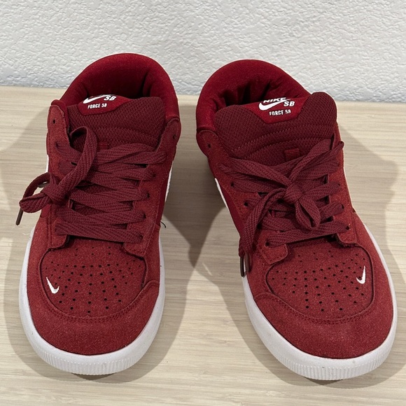 Nike SB - Picture 2 of 6